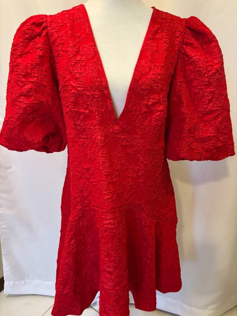 NWOT H&M Red Puff-Sleeved Dress - Size Large - Picture 7 of 16